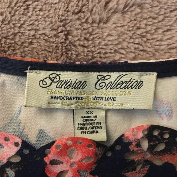 Floral crop with laser cut flowers - Picture 3 of 6